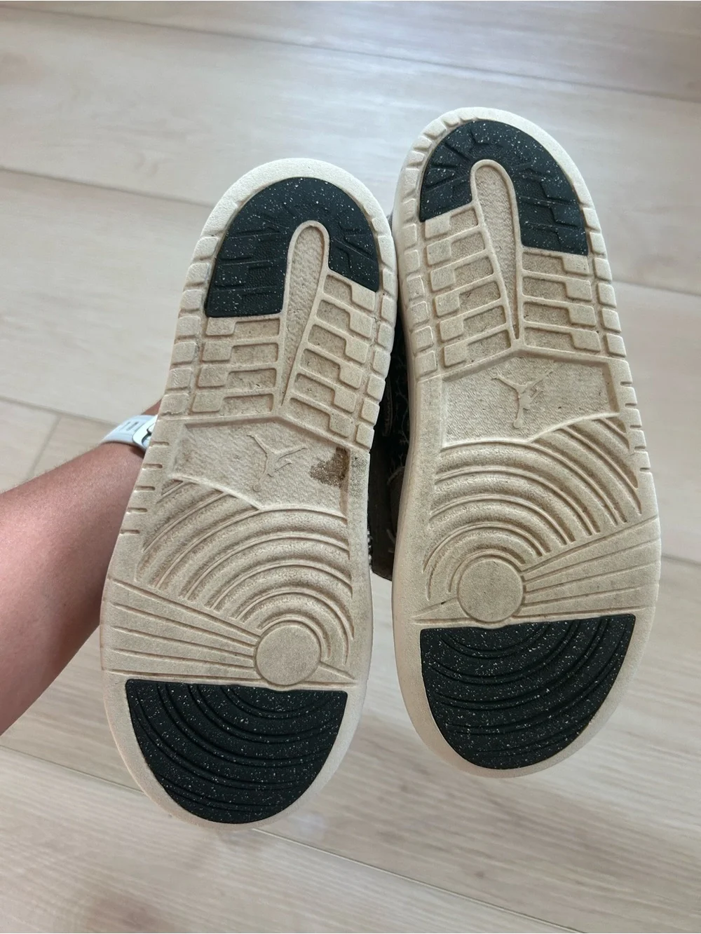 Girls Jordan low floral shoes - 3y